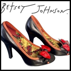 Vintage Betseyville by Betsey Johnson Black with Red Bow Peep Toe Heels (6.5)